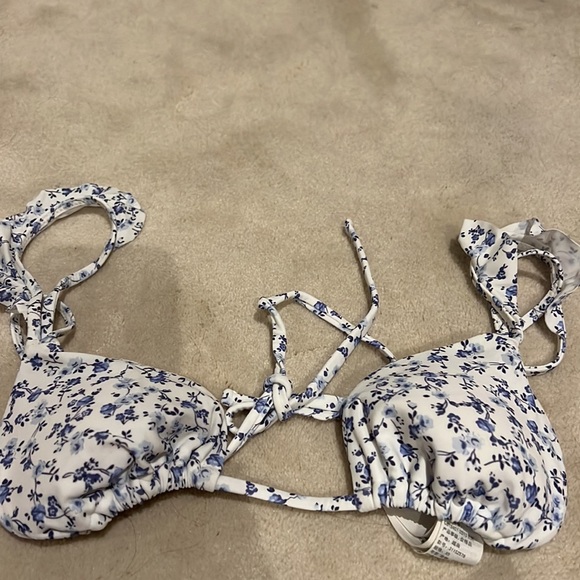 Hollister bikini - Picture 2 of 6